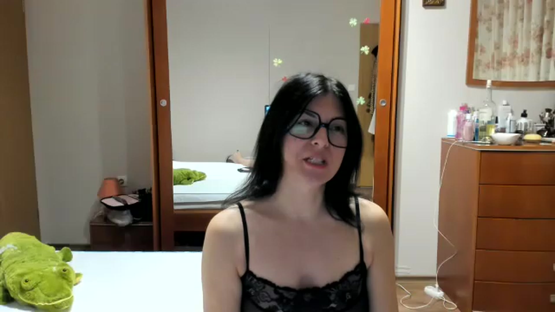 Gallery image thumbnail from Cougar_Fiona's myfreecams stream on, 03/05/2023, 23:53 image 3 of 20