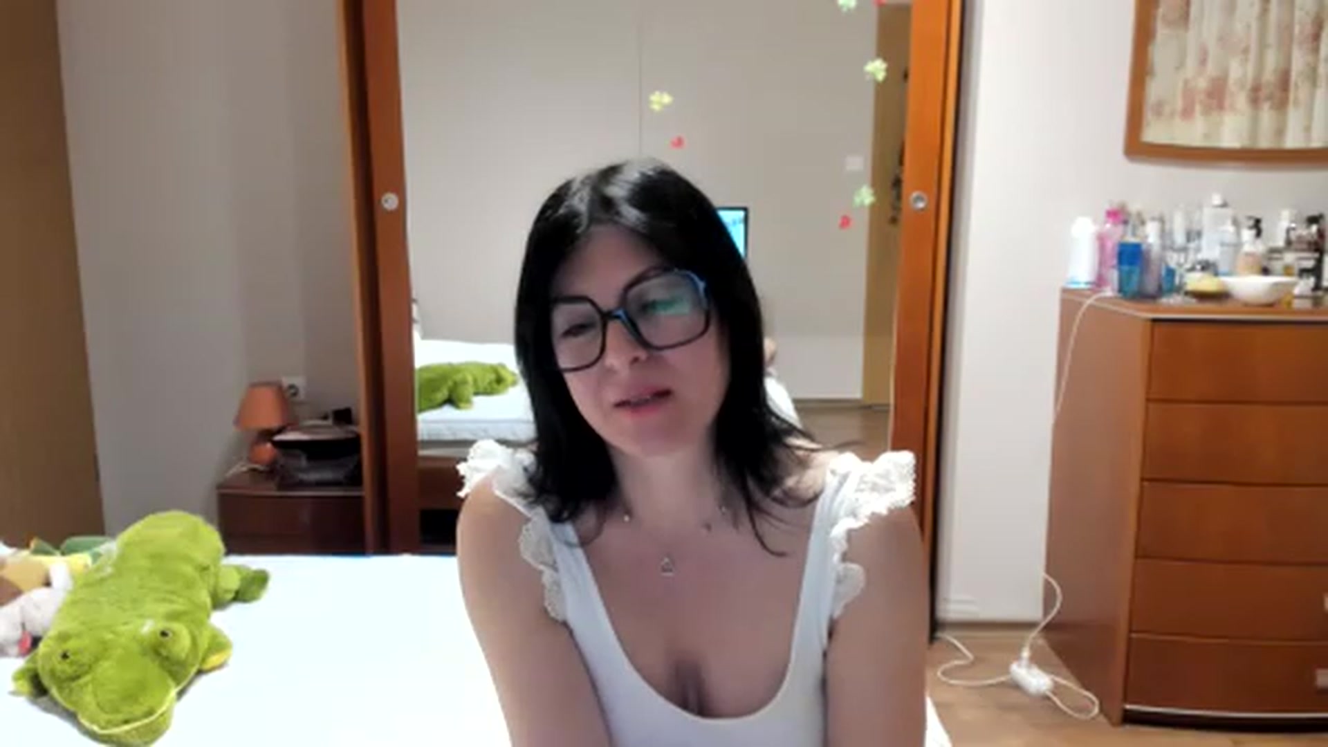 Gallery image thumbnail from Cougar_Fiona's myfreecams stream on, 03/09/2023, 24:02 image 3 of 20