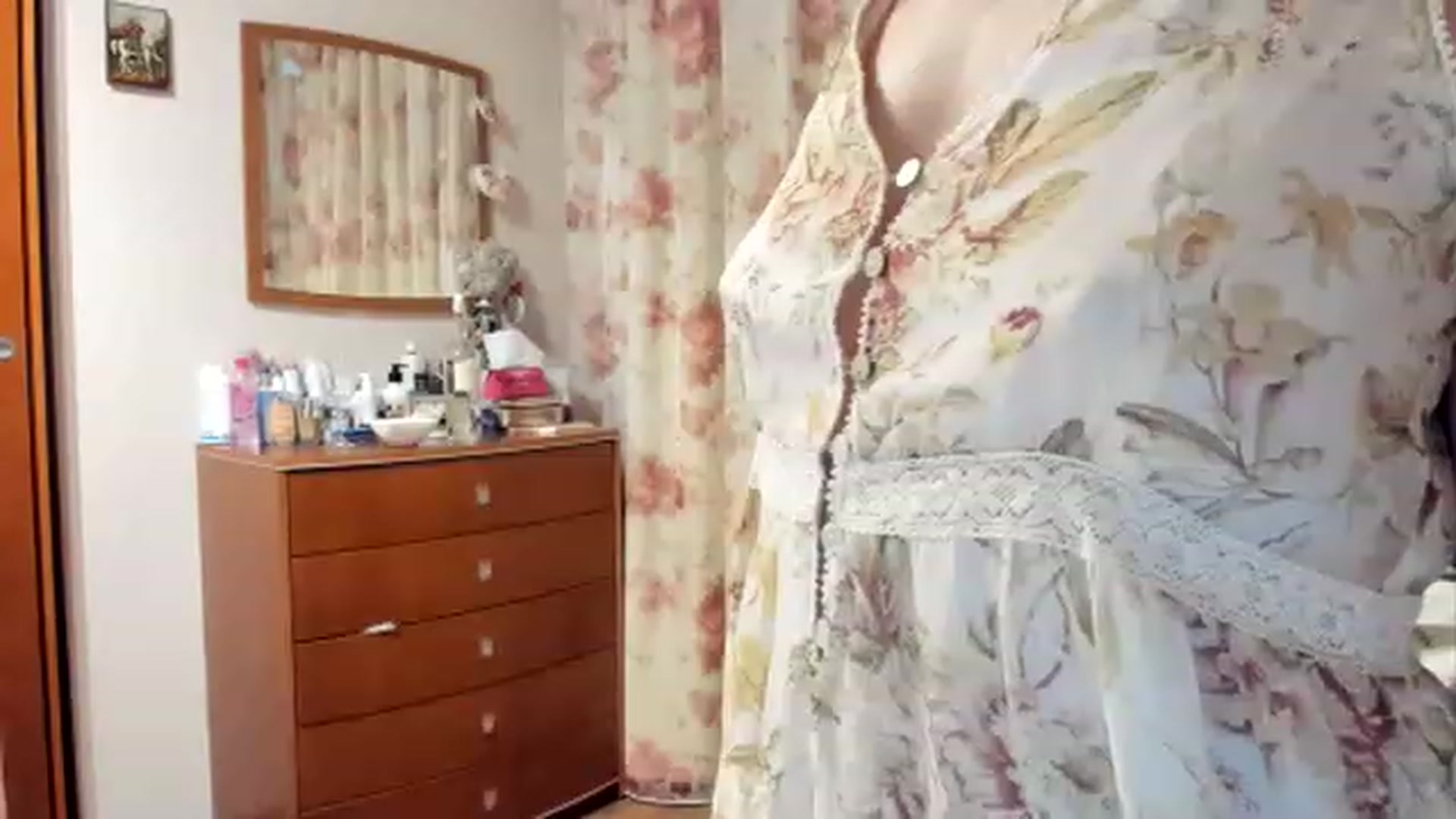 Gallery image thumbnail from Cougar_Fiona's myfreecams stream on, 03/14/2023, 24:03 image 12 of 20