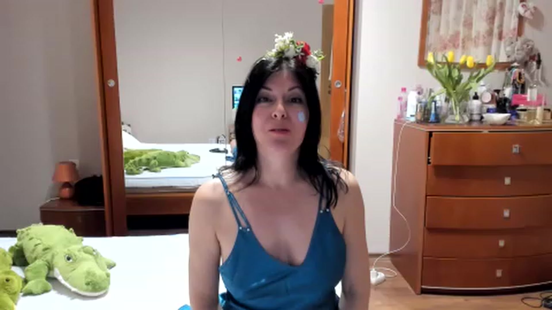 Gallery image thumbnail from Cougar_Fiona's myfreecams stream on, 03/21/2023, 24:02 image 12 of 20
