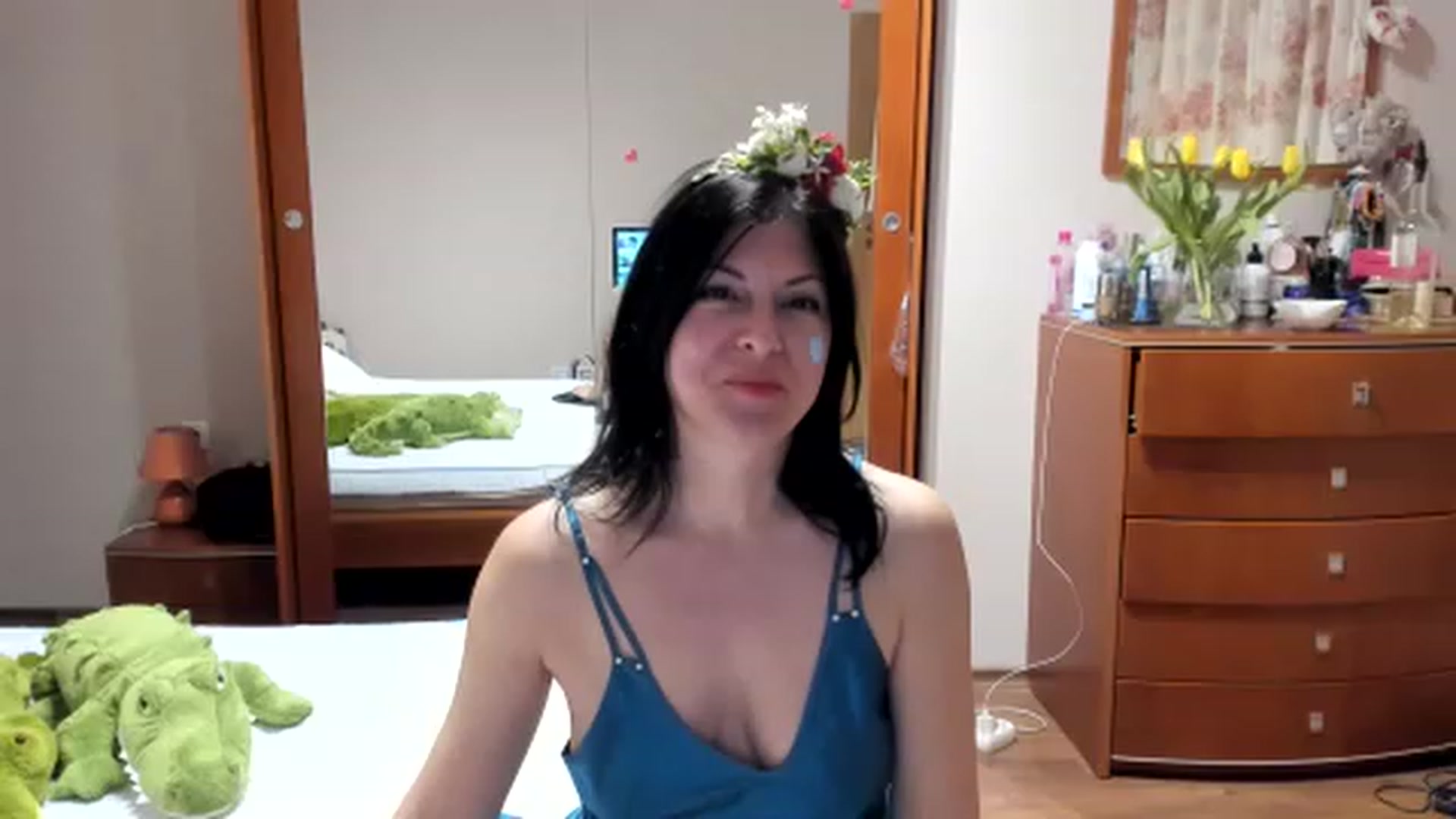Gallery image thumbnail from Cougar_Fiona's myfreecams stream on, 03/21/2023, 24:02 image 16 of 20