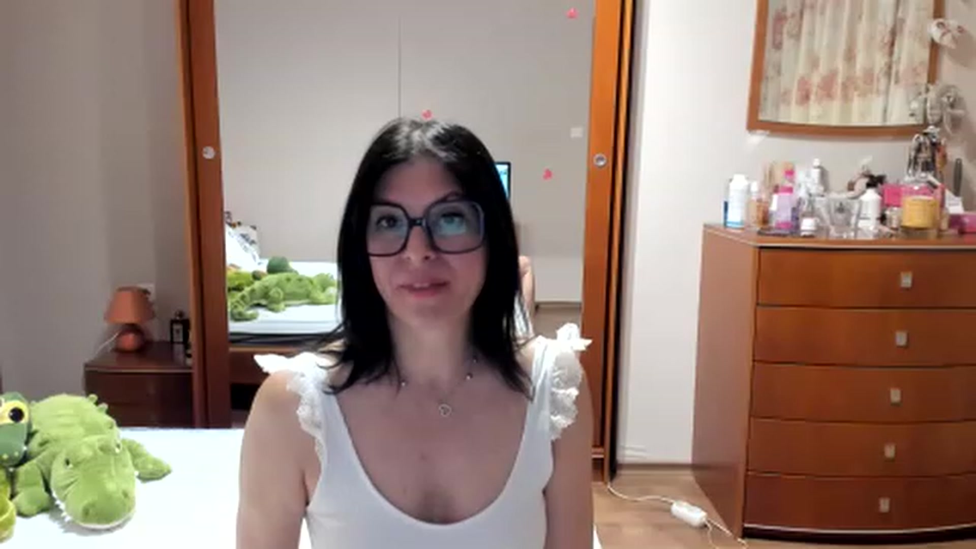 Gallery image thumbnail from Cougar_Fiona's myfreecams stream on, 04/27/2023, 23:02 image 7 of 20