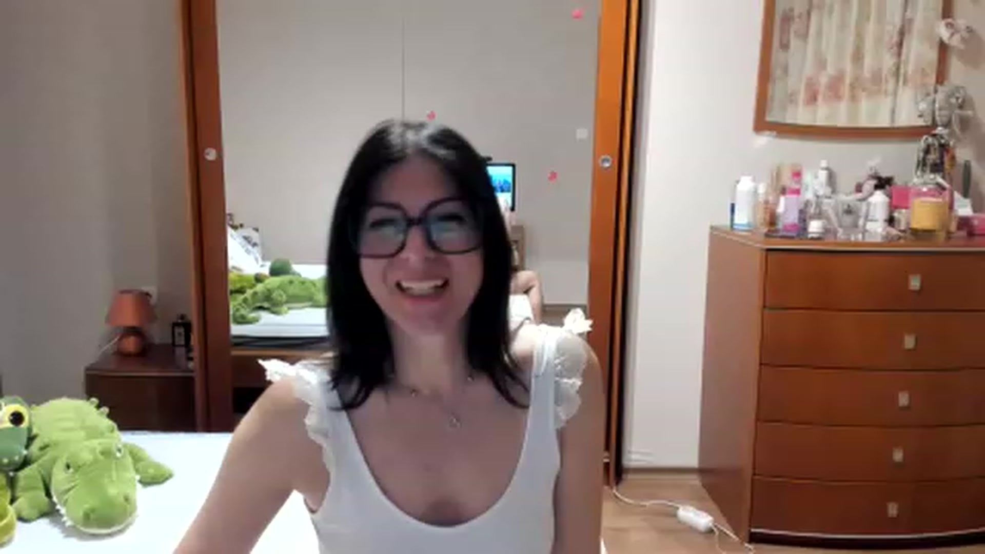 Gallery image thumbnail from Cougar_Fiona's myfreecams stream on, 04/27/2023, 23:02 image 4 of 20