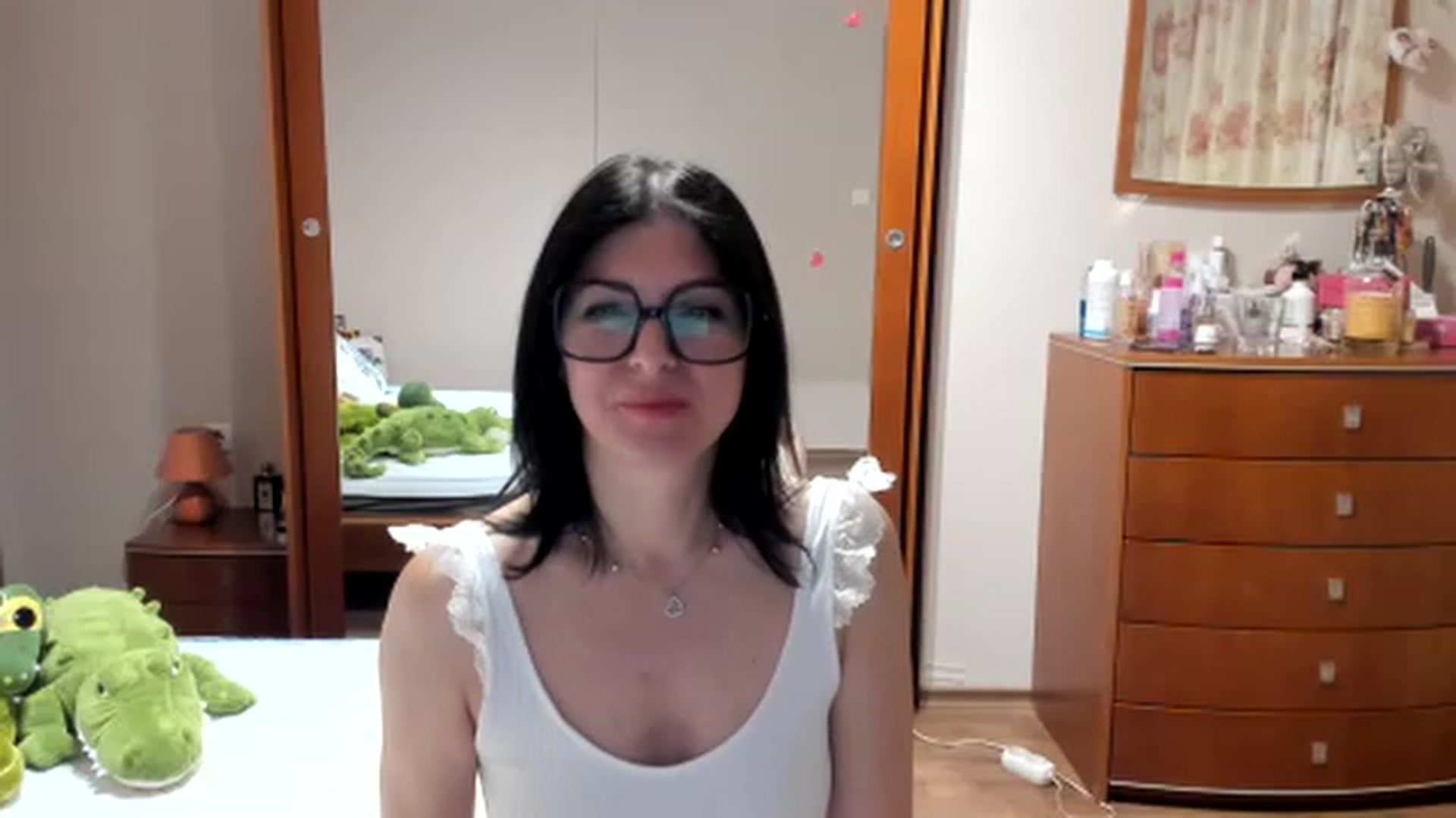 Gallery image thumbnail from Cougar_Fiona's myfreecams stream on, 04/27/2023, 23:02 image 8 of 20