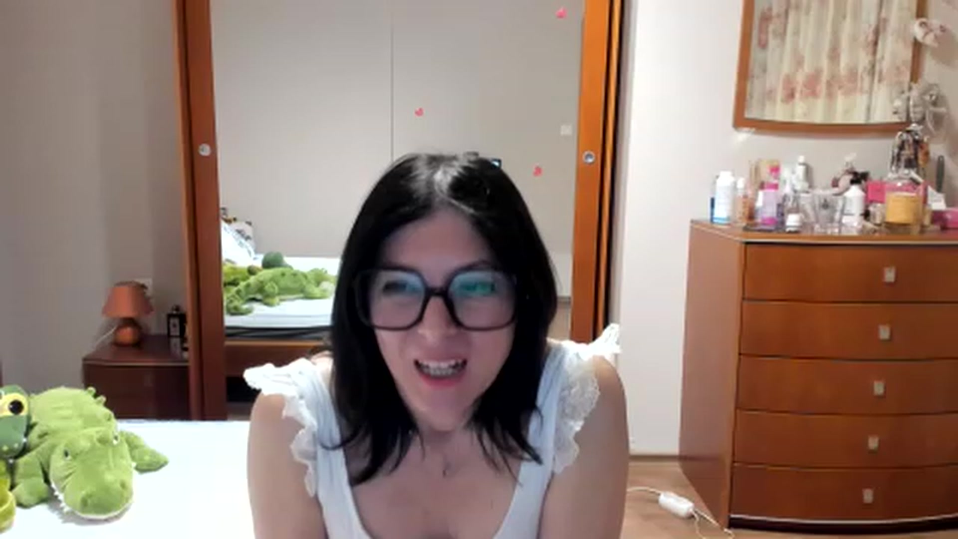 Gallery image thumbnail from Cougar_Fiona's myfreecams stream on, 04/27/2023, 23:02 image 10 of 20