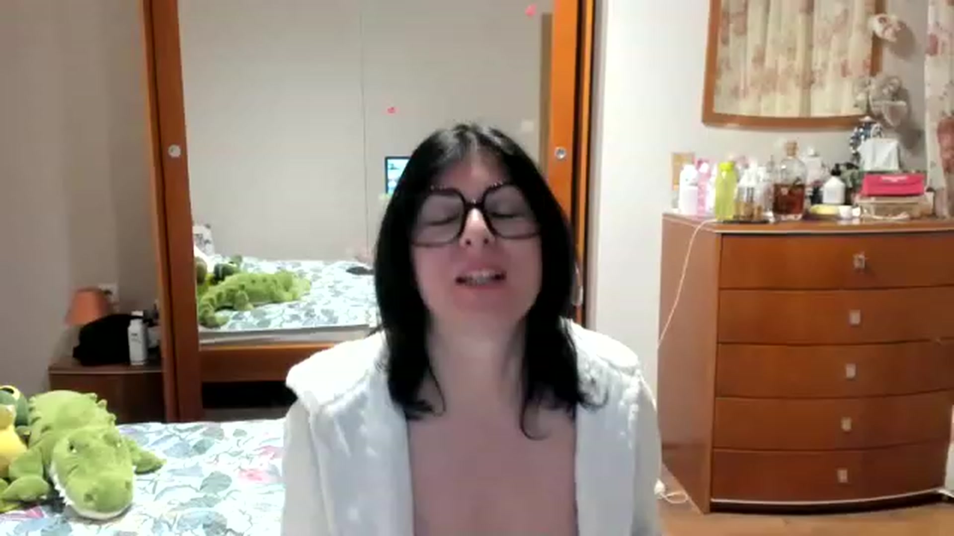 Gallery image thumbnail from Cougar_Fiona's myfreecams stream on, 05/14/2023, 23:07 image 8 of 20