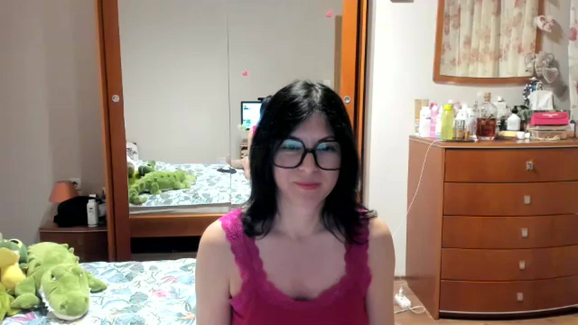 Gallery image thumbnail from Cougar_Fiona's myfreecams stream on, 05/14/2023, 23:07 image 3 of 20