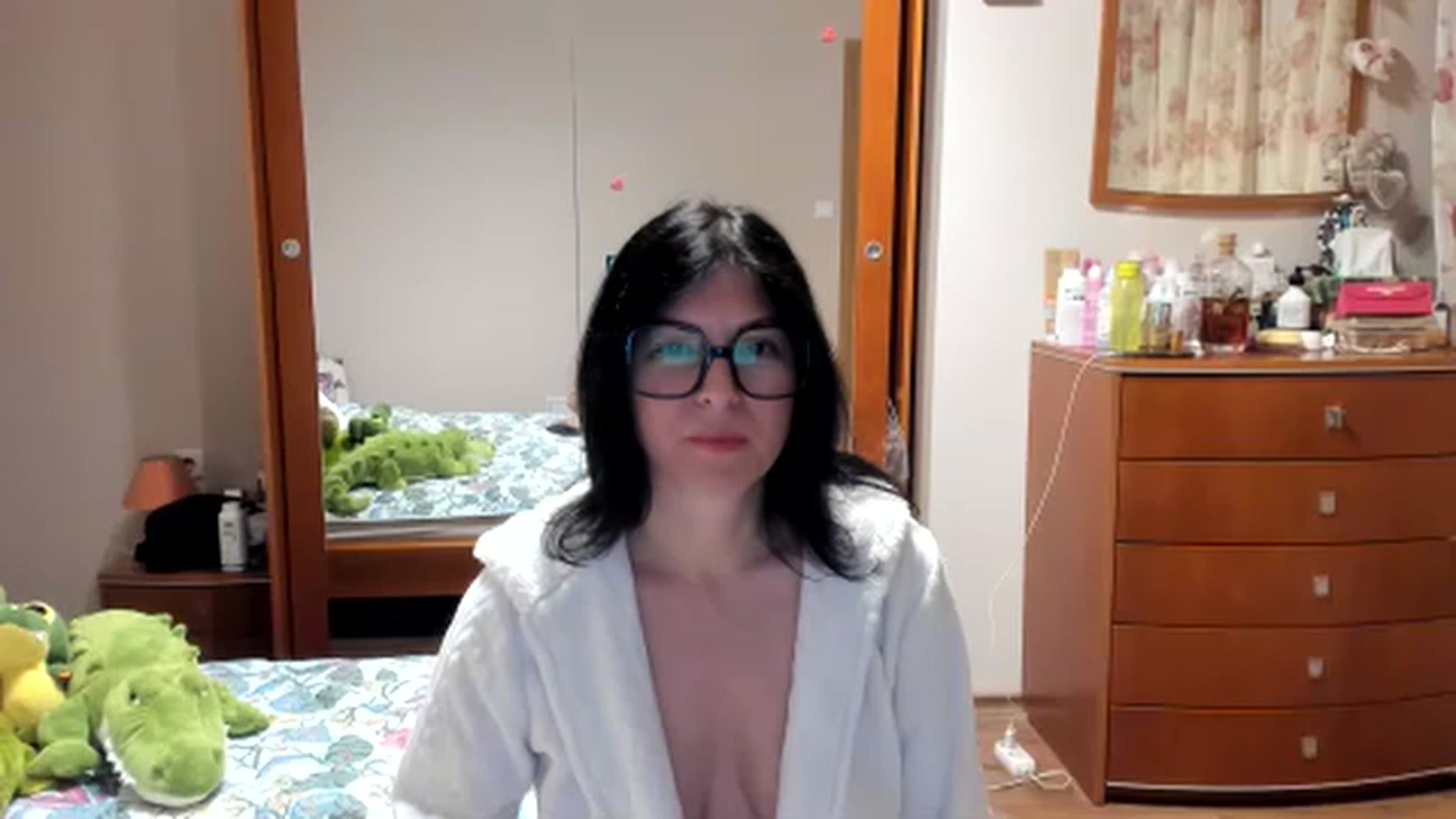 Gallery image thumbnail from Cougar_Fiona's myfreecams stream on, 05/14/2023, 23:07 image 5 of 20