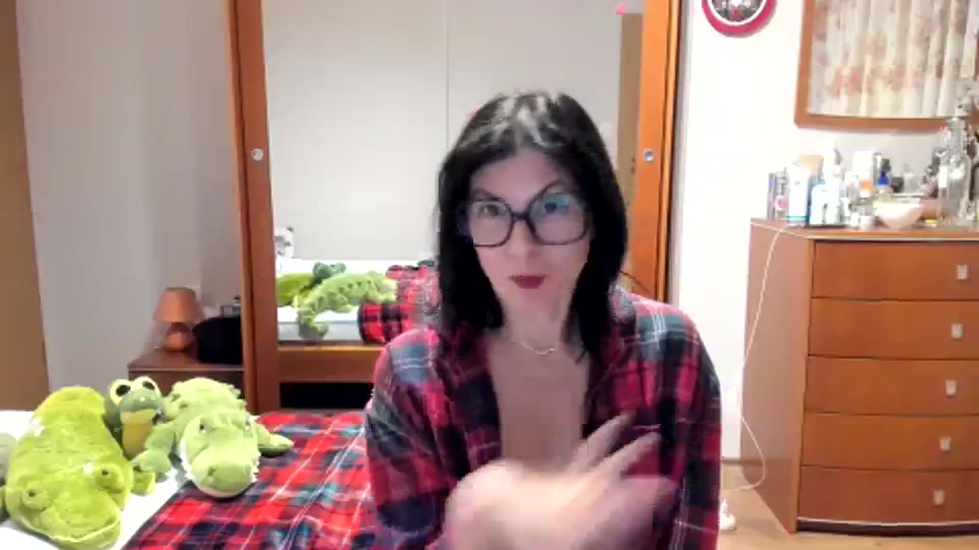Gallery image thumbnail from Cougar_Fiona's myfreecams stream on, 11/27/2023, 24:23 image 6 of 20