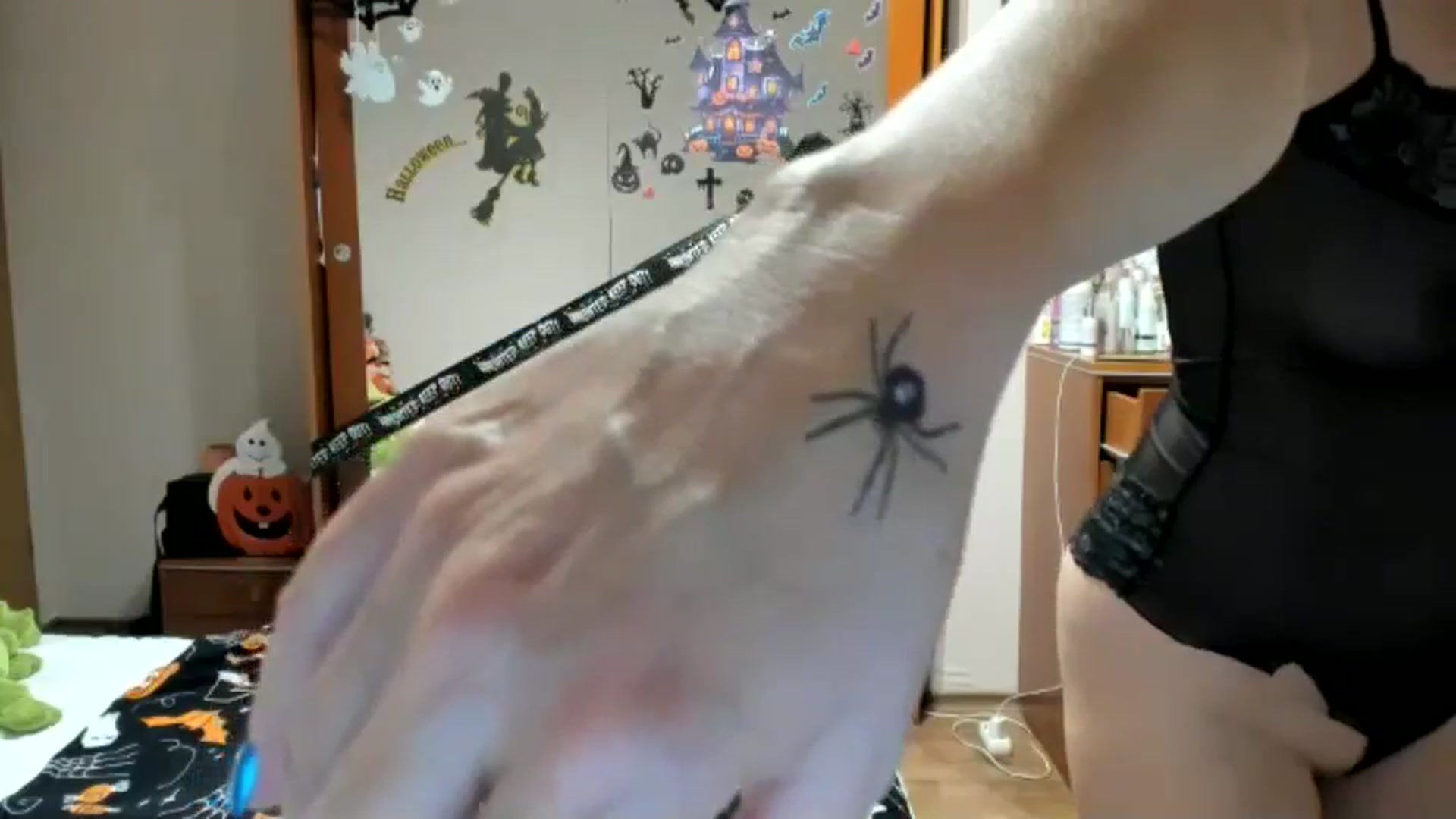 Gallery image thumbnail from Cougar_Fiona's myfreecams stream on, 10/28/2024, 23:47 image 7 of 20