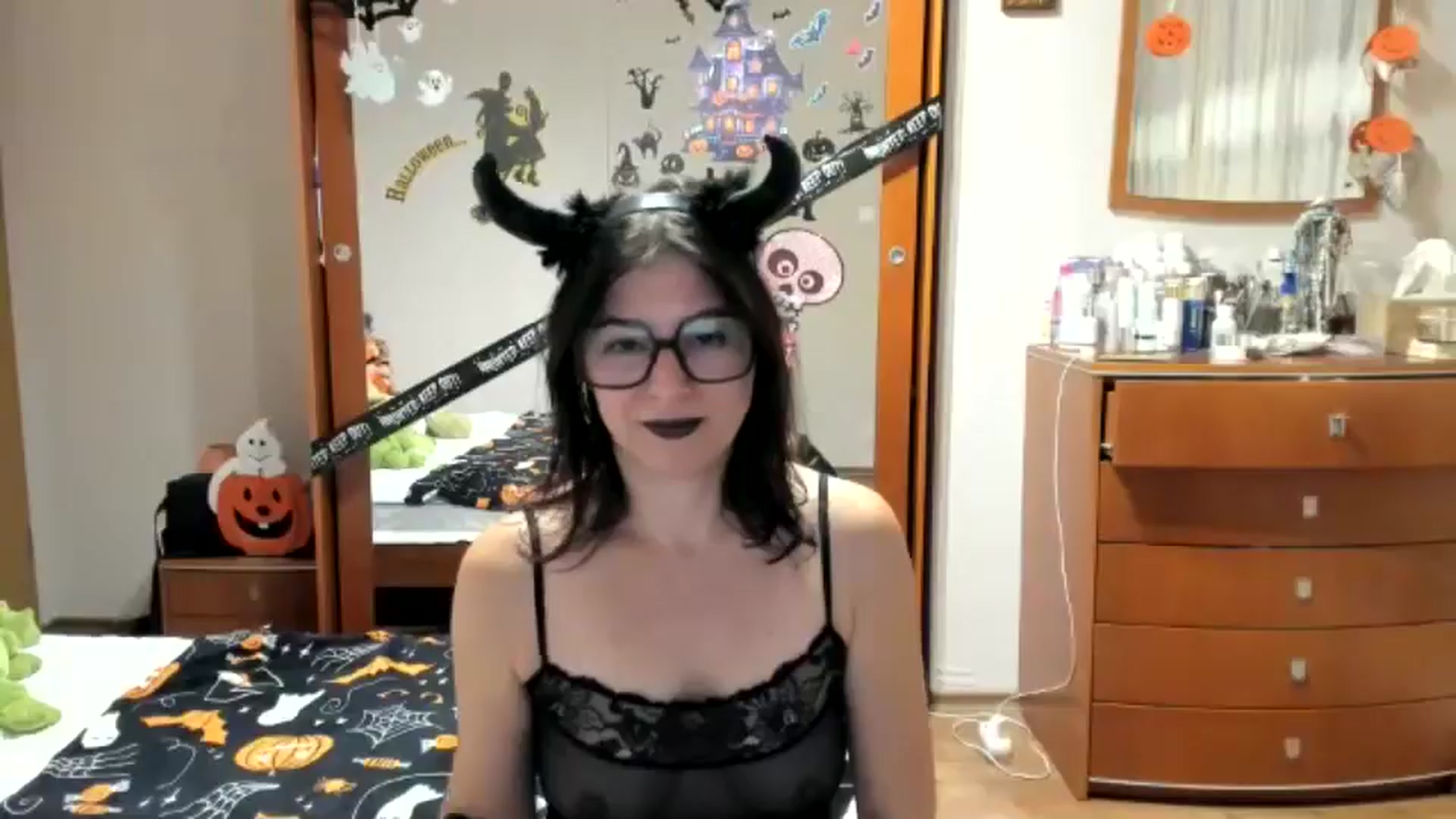 Gallery image thumbnail from Cougar_Fiona's myfreecams stream on, 10/28/2024, 23:47 image 14 of 20