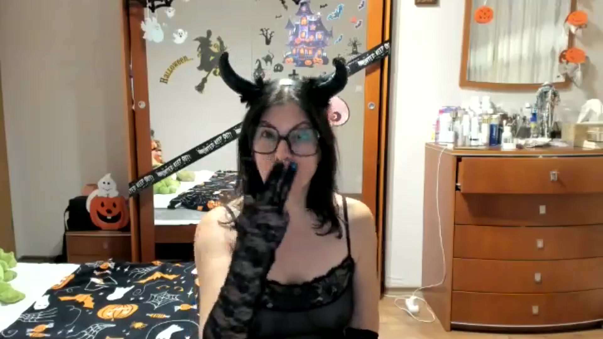 Gallery image thumbnail from Cougar_Fiona's myfreecams stream on, 10/28/2024, 23:47 image 9 of 20