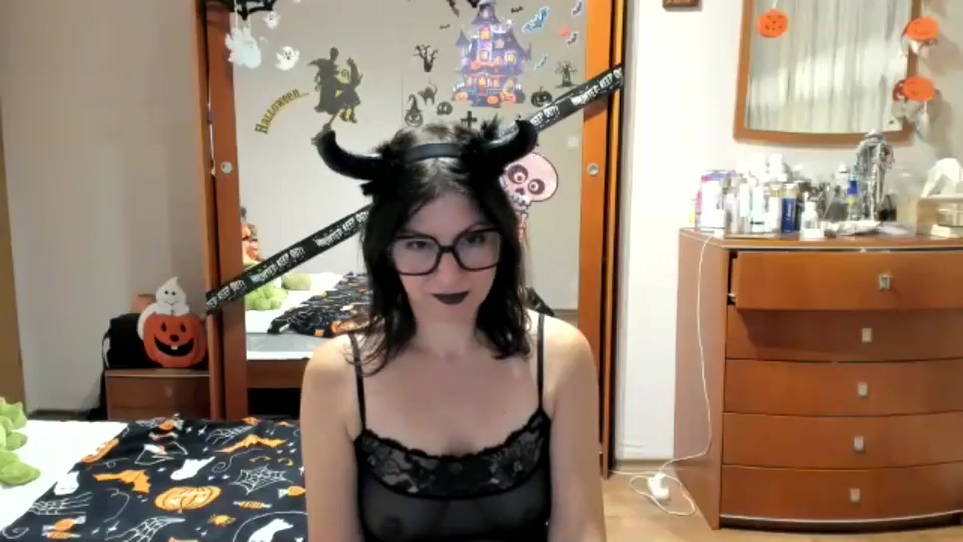 Gallery image thumbnail from Cougar_Fiona's myfreecams stream on, 10/28/2024, 23:47 image 13 of 20