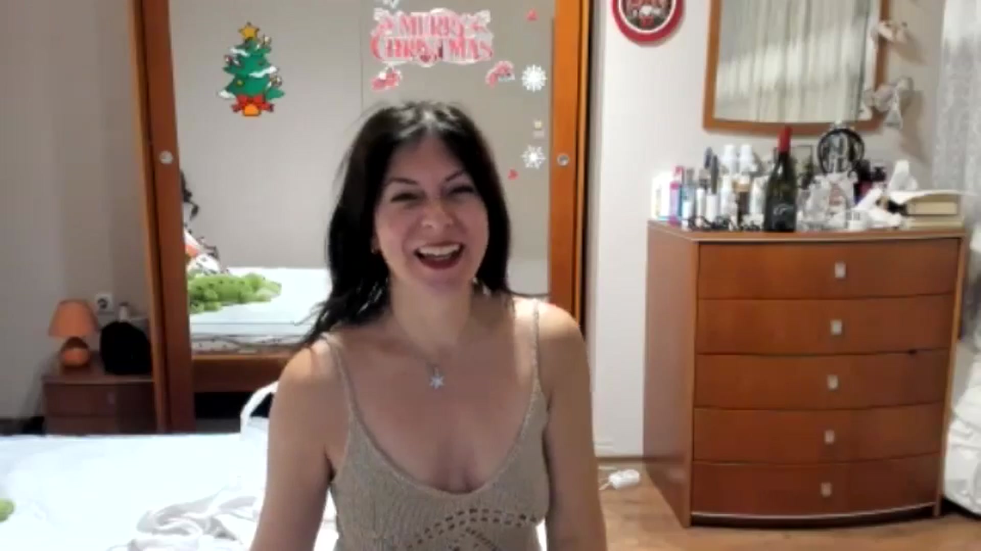 Gallery image thumbnail from Cougar_Fiona's myfreecams stream on, 12/03/2024, 24:18 image 5 of 20
