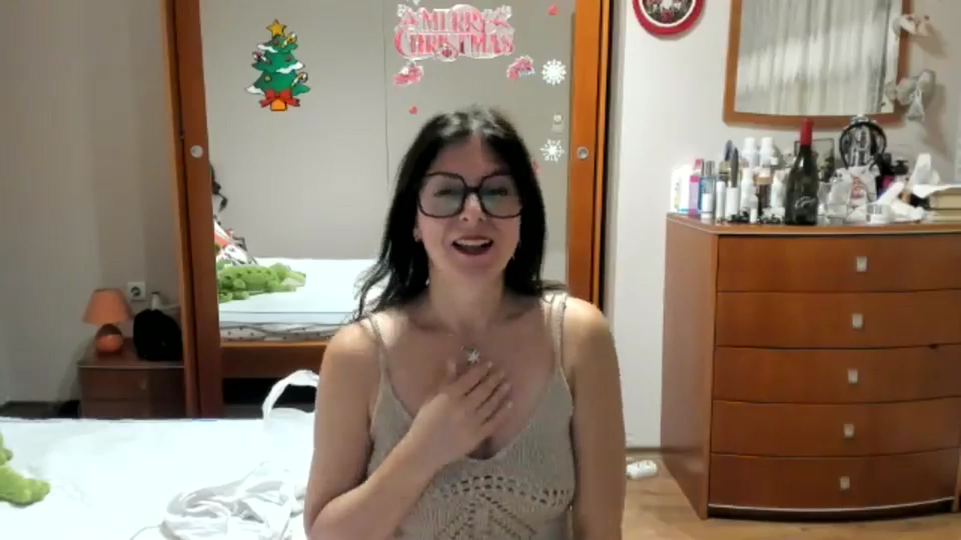 Gallery image thumbnail from Cougar_Fiona's myfreecams stream on, 12/03/2024, 24:18 image 18 of 20