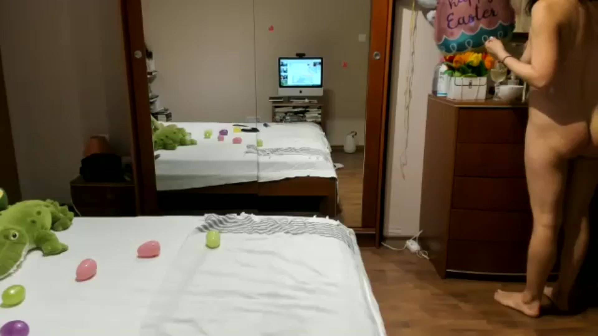 Gallery image thumbnail from Cougar_Fiona's myfreecams stream on, 04/19/2025, 23:03 image 10 of 20