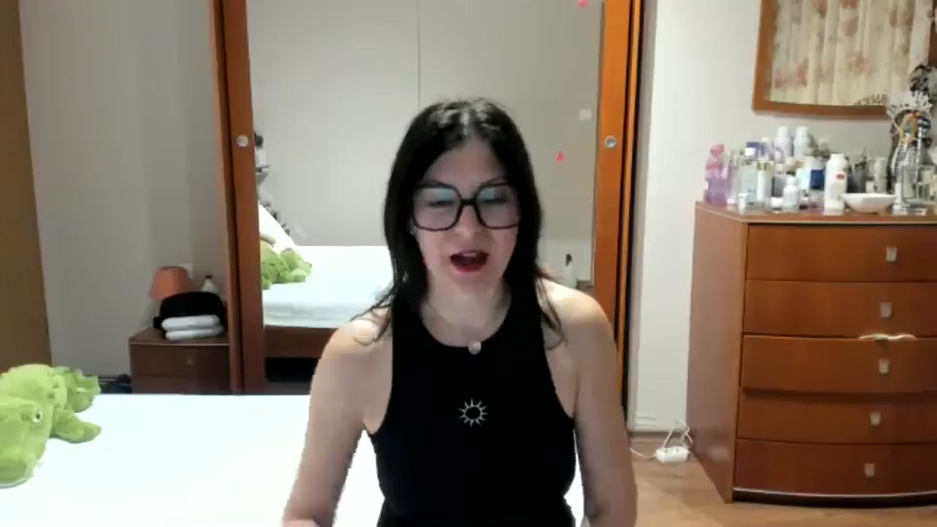 Gallery image thumbnail from Cougar_Fiona's myfreecams stream on, 04/29/2025, 23:10 image 4 of 20
