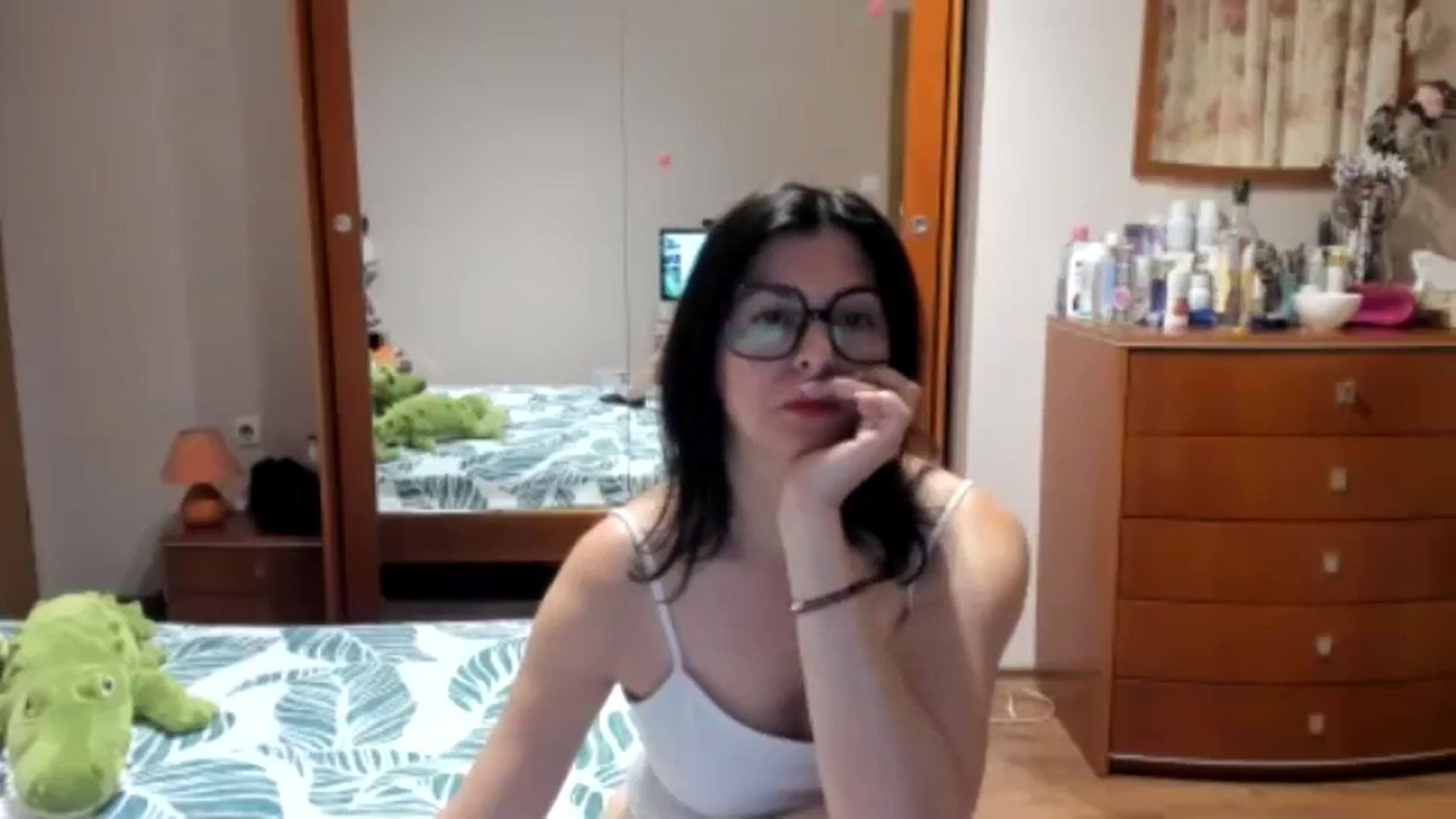 Gallery image thumbnail from Cougar_Fiona's myfreecams stream on, 05/11/2025, 22:50 image 16 of 20