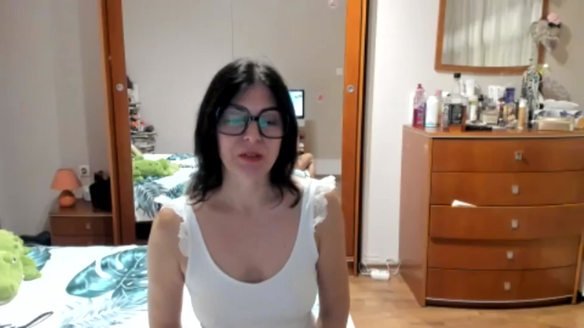 Gallery image thumbnail from Cougar_Fiona's myfreecams stream on, 11/09/2025, 23:51 image 5 of 20