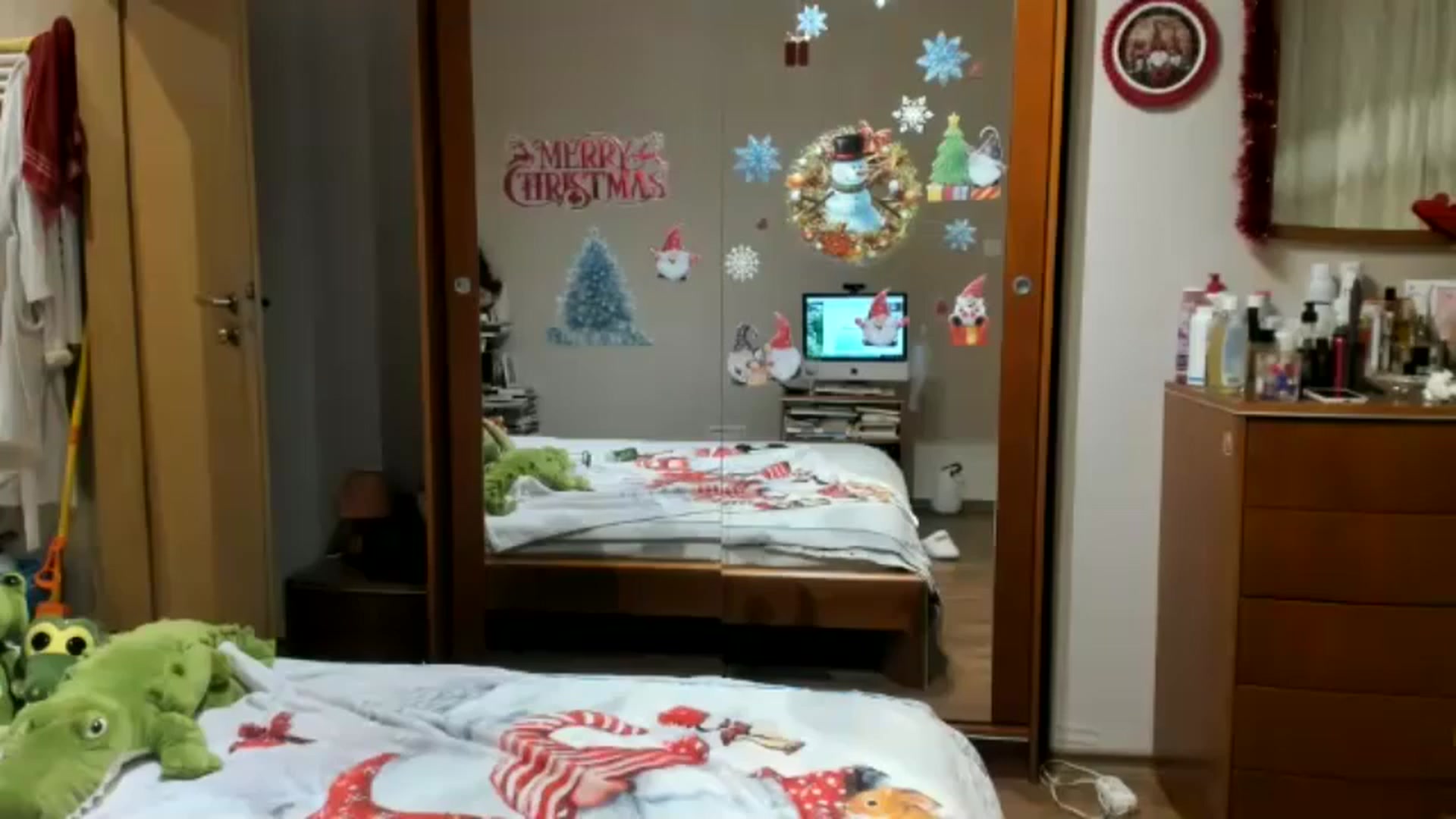 Gallery image thumbnail from Cougar_Fiona's myfreecams stream on, 01/03/2026, 24:13 image 13 of 20
