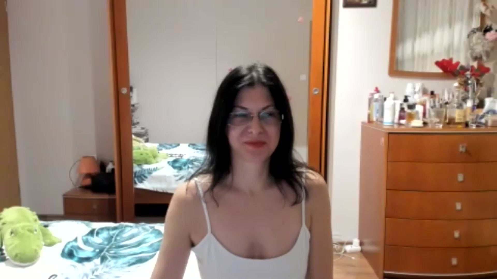Gallery image thumbnail from Cougar_Fiona's myfreecams stream on, 01/27/2026, 24:58 image 9 of 20
