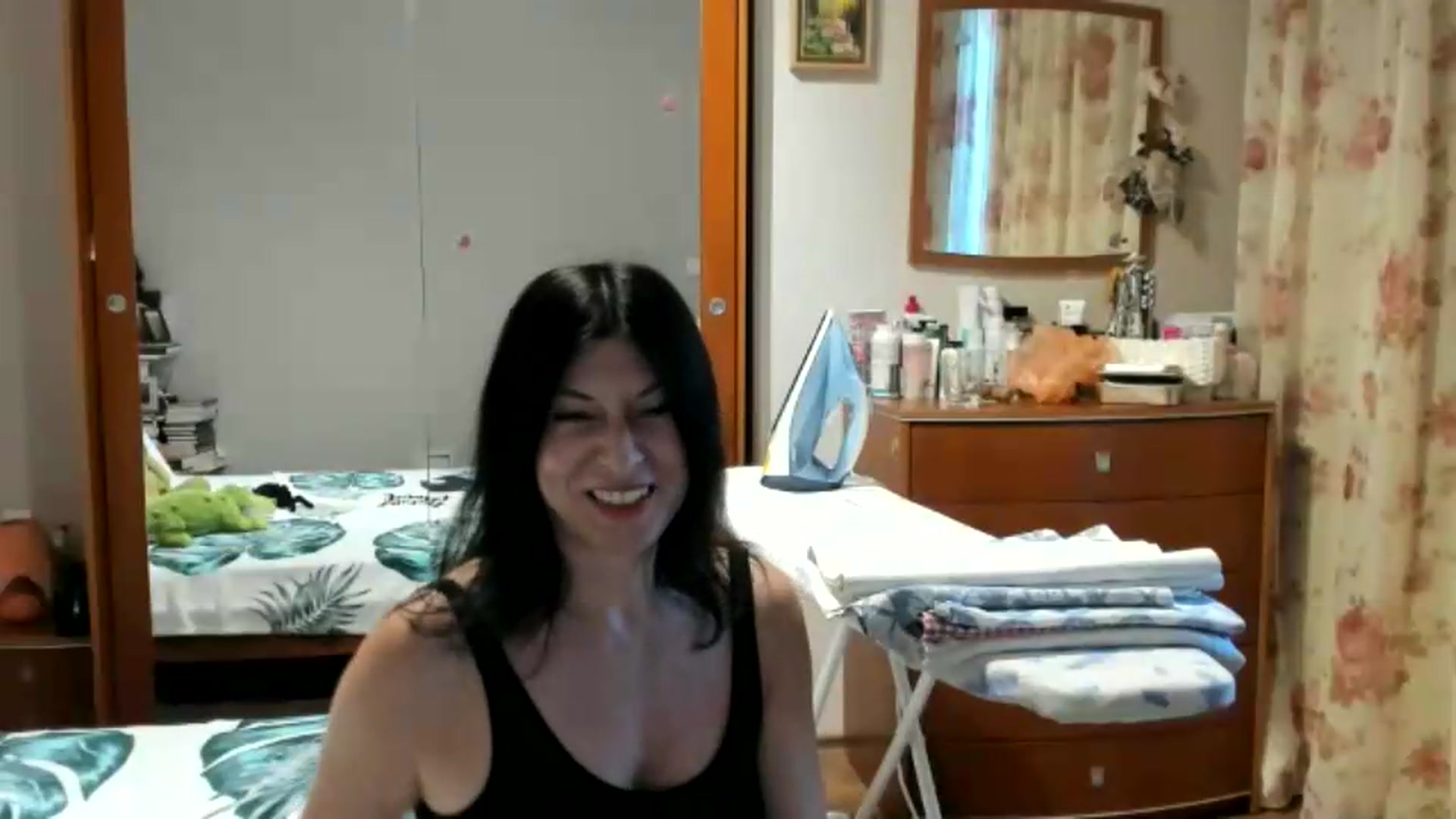 Gallery image thumbnail from Cougar_Fiona's myfreecams stream on, 06/25/2026, 09:37 image 7 of 20