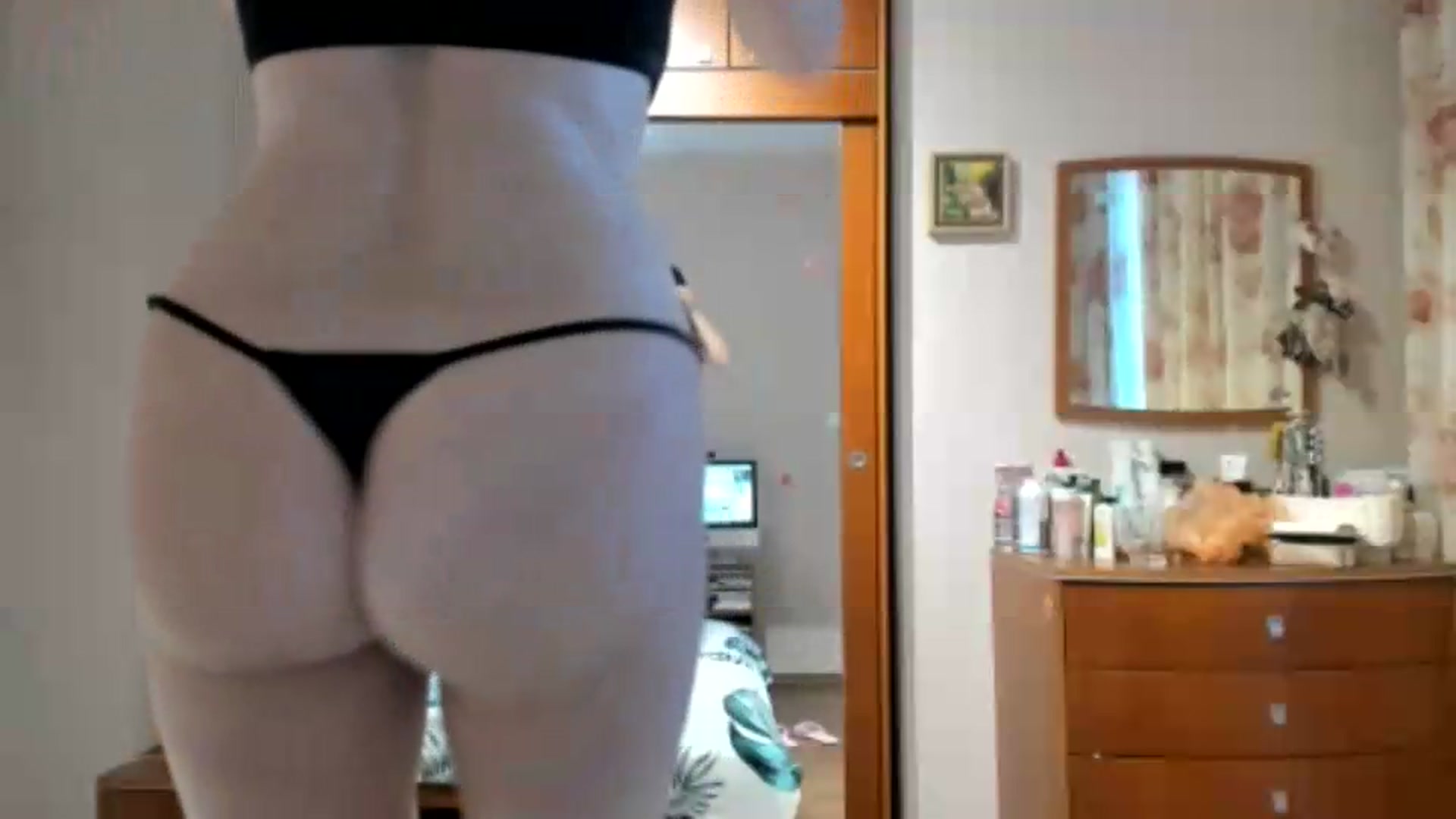Gallery image thumbnail from Cougar_Fiona's myfreecams stream on, 06/25/2026, 09:37 image 11 of 20