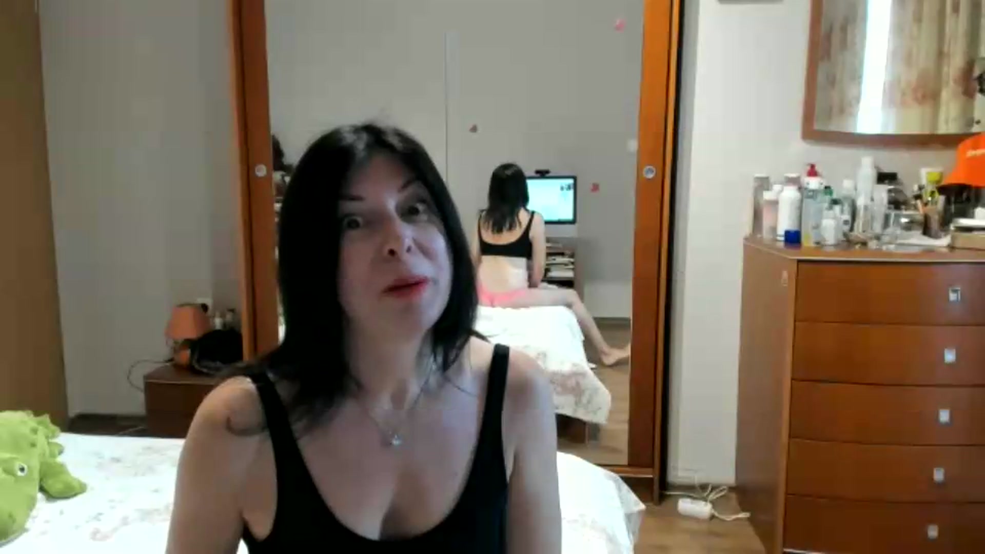 Gallery image thumbnail from Cougar_Fiona's myfreecams stream on, 07/06/2026, 12:43 image 20 of 20