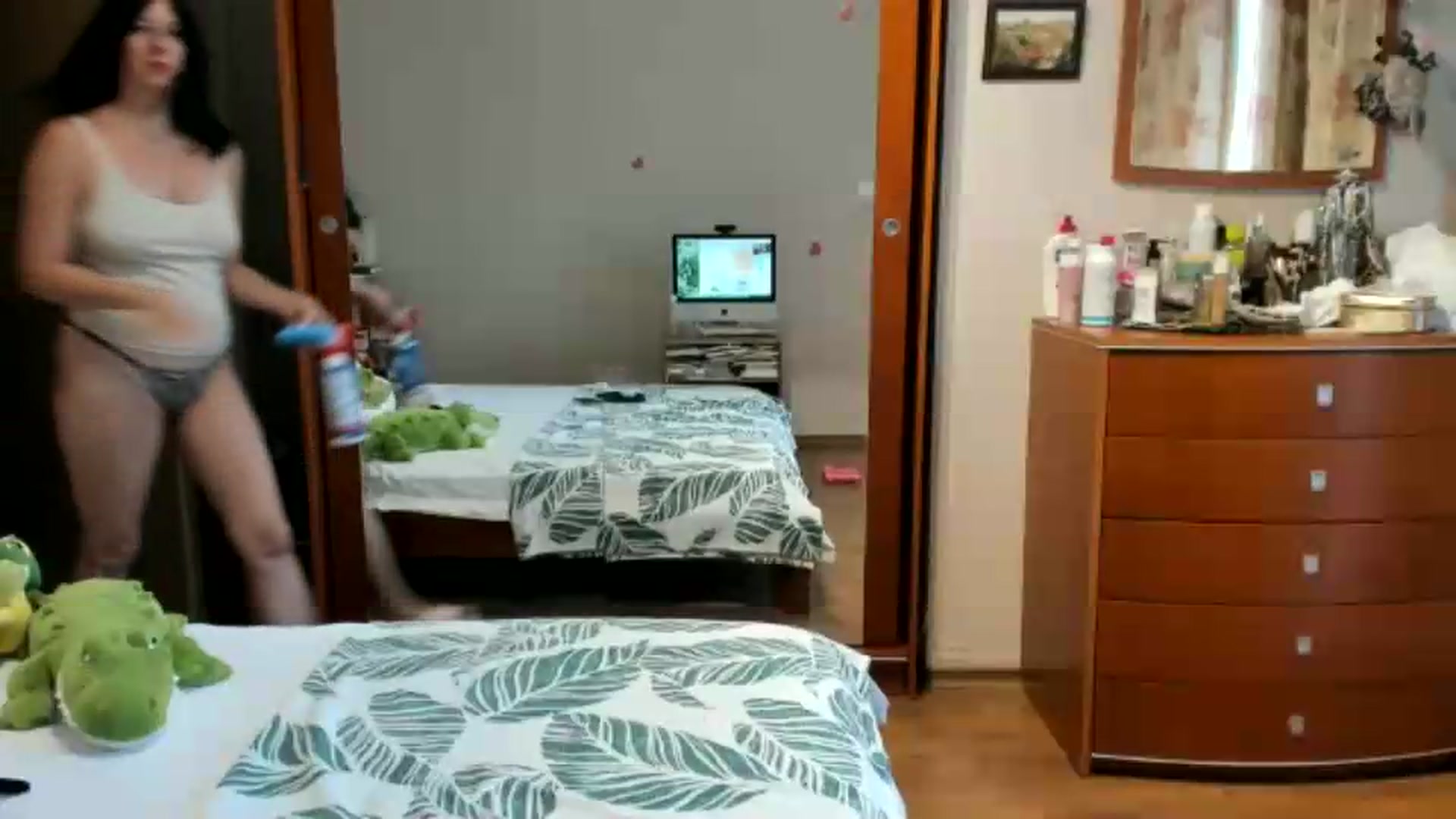 Gallery image thumbnail from Cougar_Fiona's myfreecams stream on, 09/08/2026, 12:15 image 18 of 20