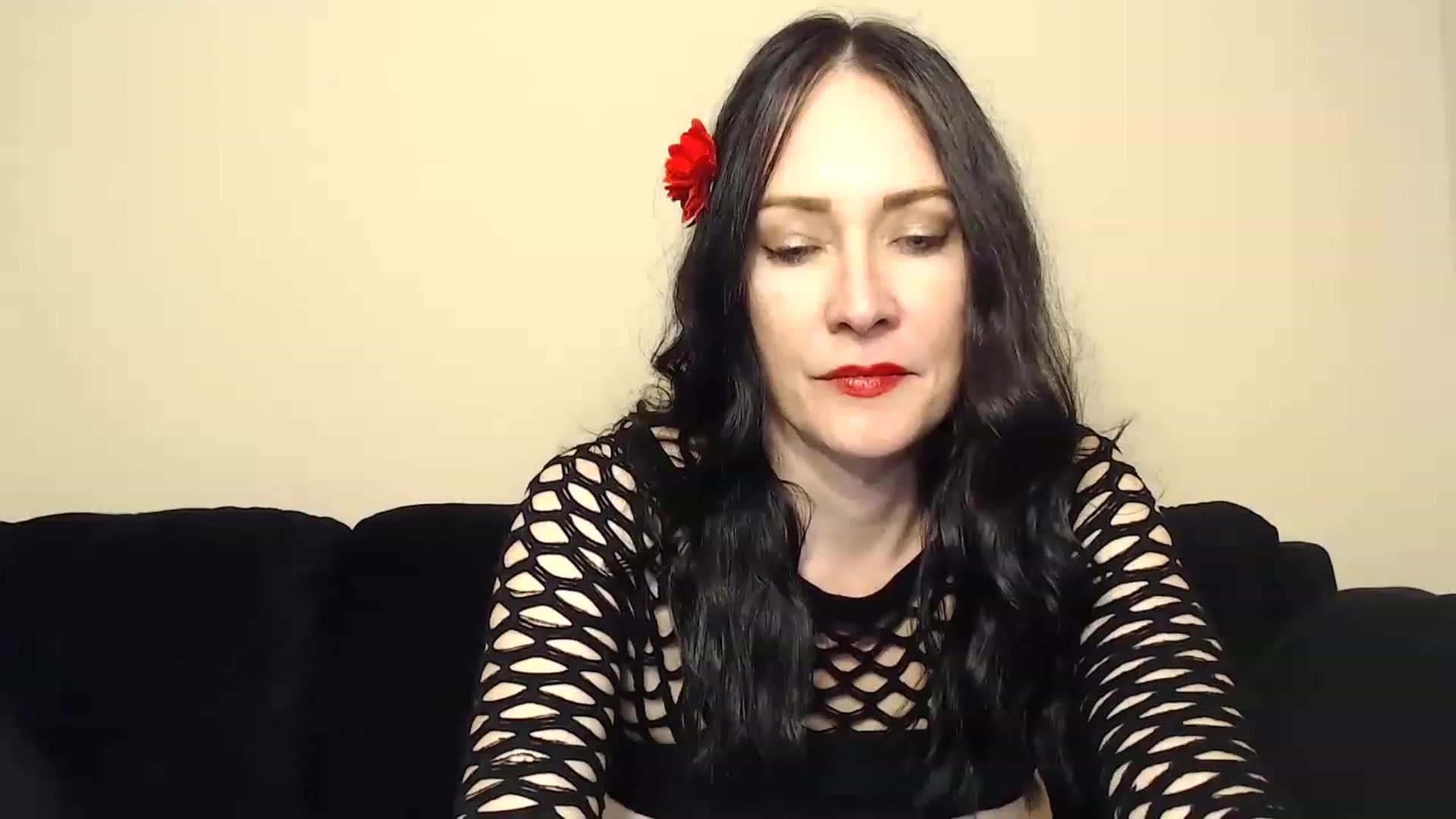 Gallery image thumbnail from Cougar_On_Top's myfreecams stream on, 12/10/2022, 01:02 image 15 of 20