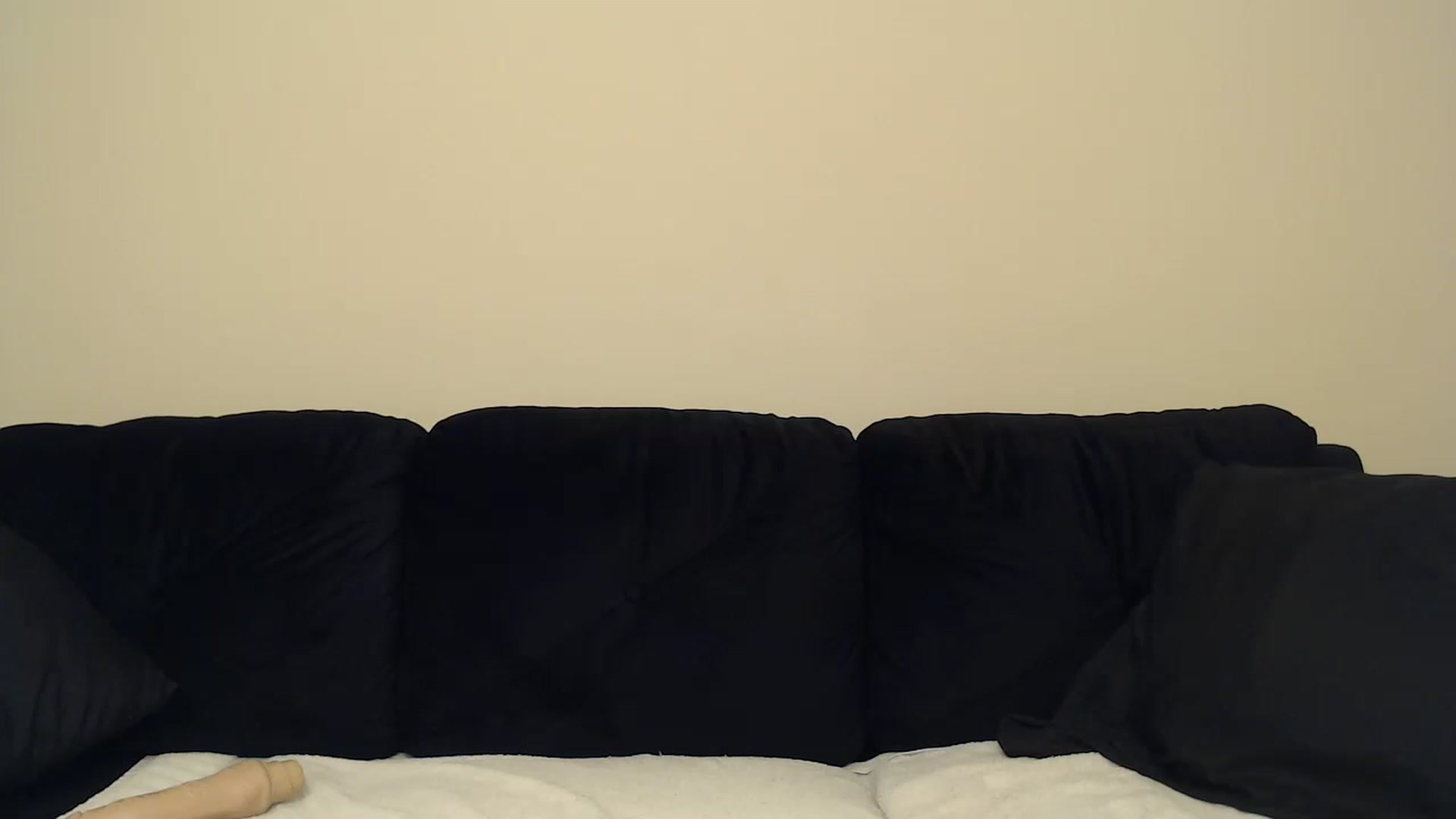 Gallery image thumbnail from Cougar_On_Top's myfreecams stream on, 12/15/2022, 16:51 image 19 of 20