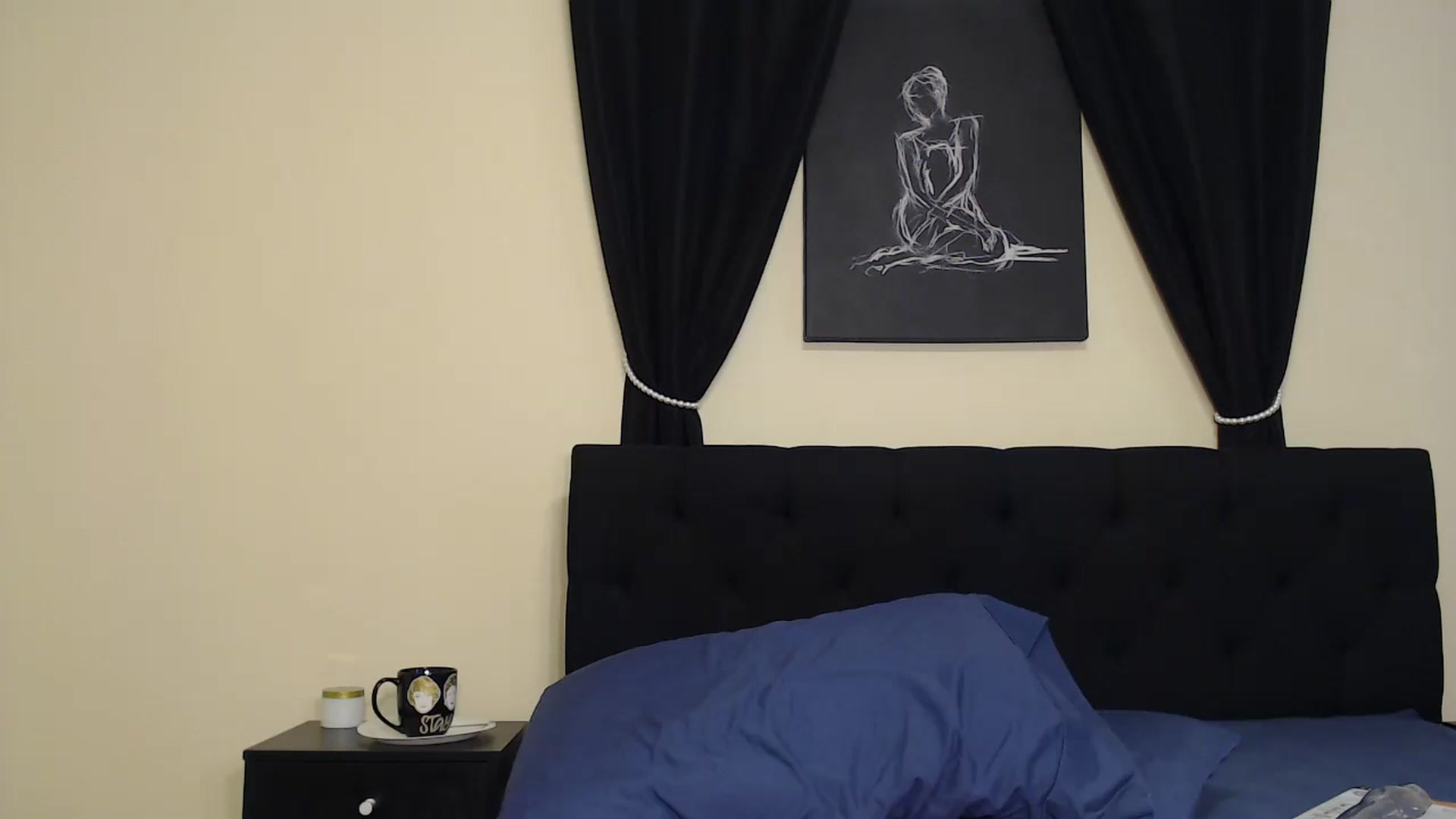 Gallery image thumbnail from Cougar_On_Top's myfreecams stream on, 12/28/2022, 20:21 image 2 of 20