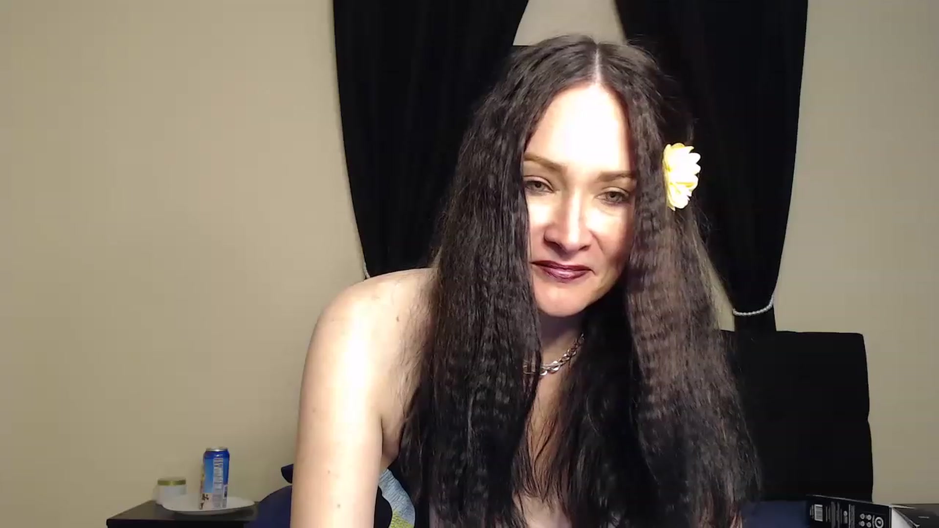 Gallery image thumbnail from Cougar_On_Top's myfreecams stream on, 12/31/2022, 18:53 image 8 of 20