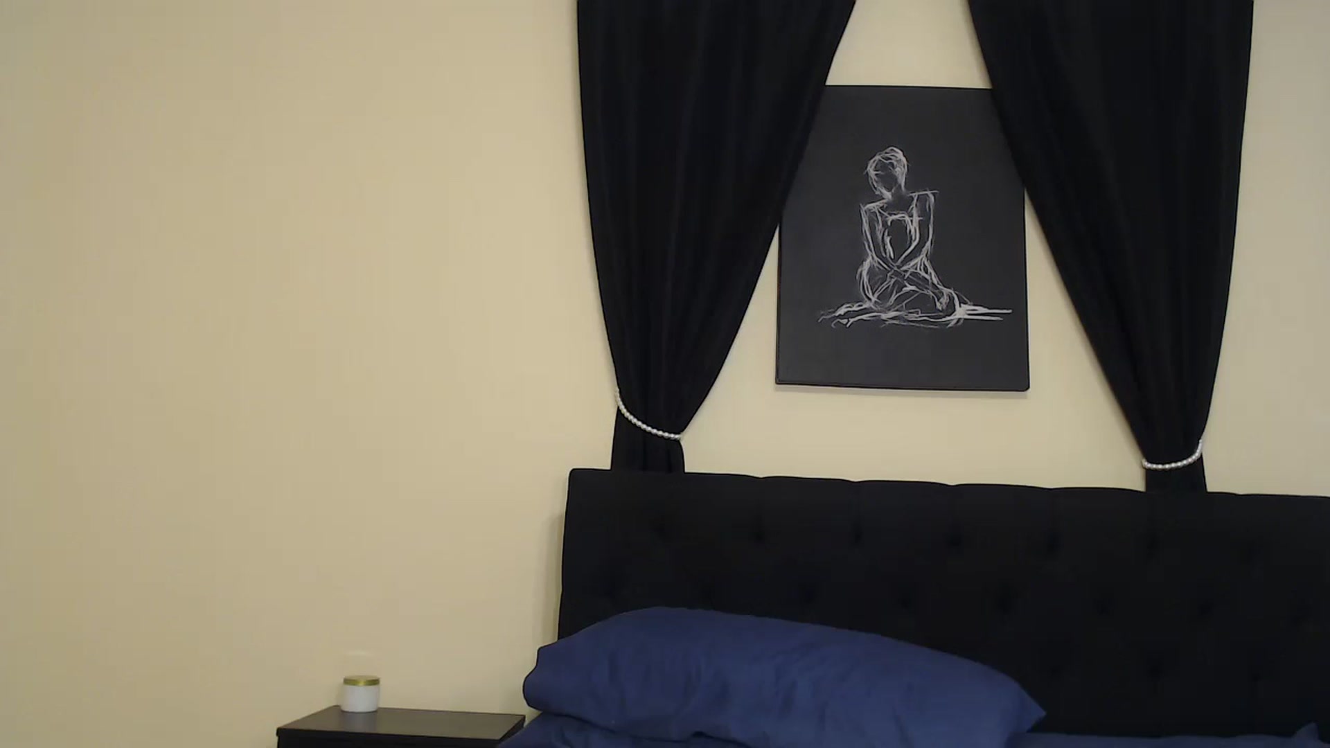 Gallery image thumbnail from Cougar_On_Top's myfreecams stream on, 01/04/2023, 21:05 image 13 of 20