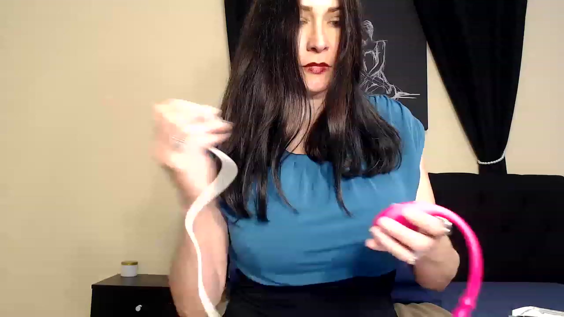 Gallery image thumbnail from Cougar_On_Top's myfreecams stream on, 01/09/2023, 22:09 image 2 of 20