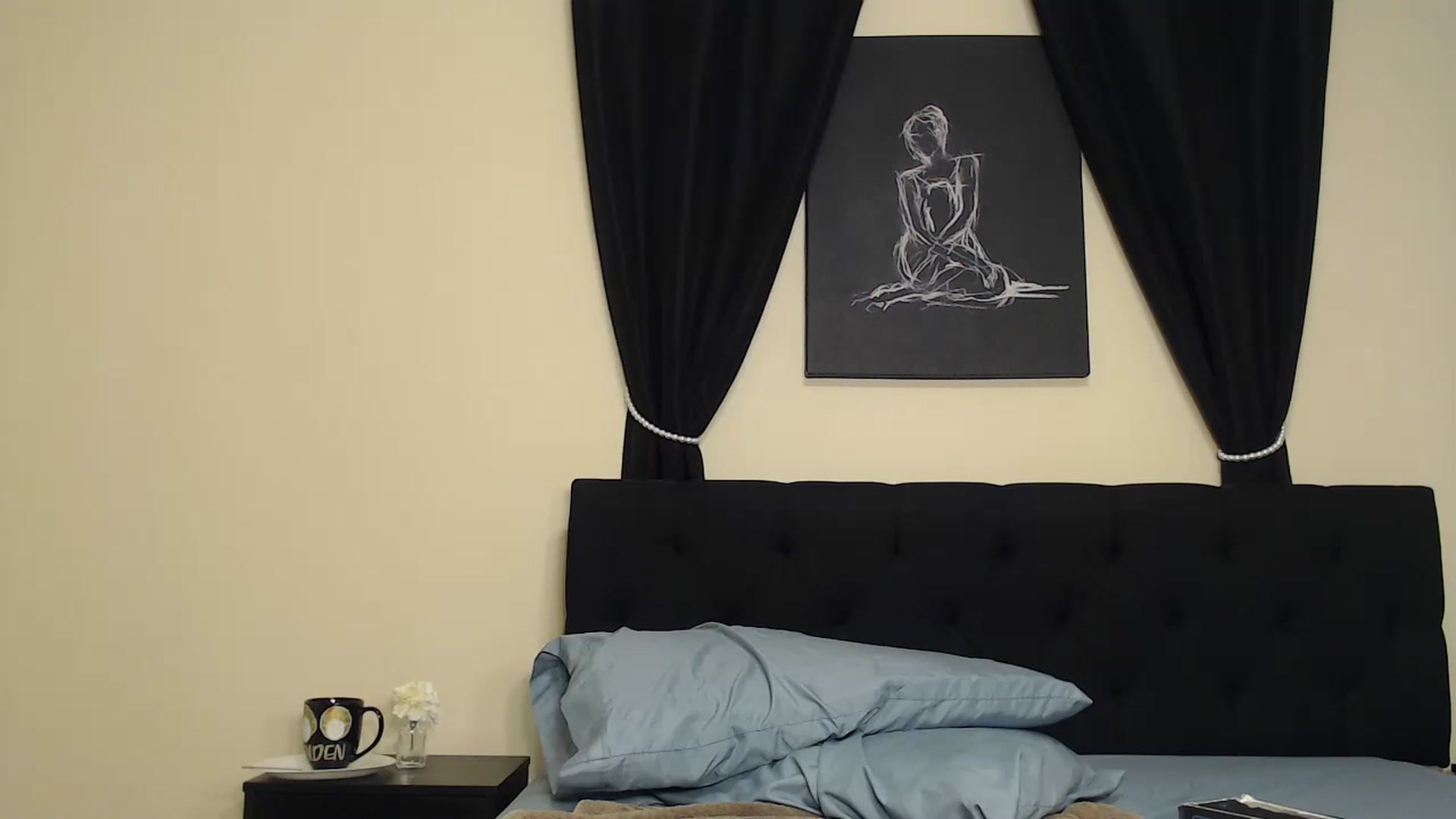 Gallery image thumbnail from Cougar_On_Top's myfreecams stream on, 01/26/2023, 23:48 image 1 of 20