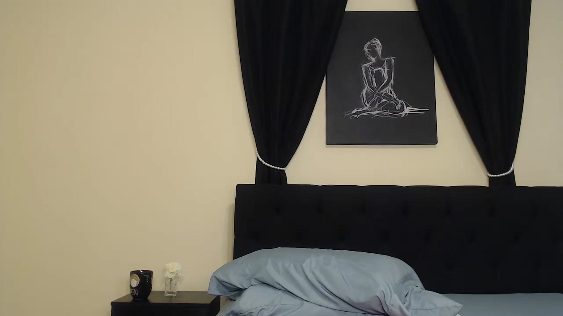 Gallery image thumbnail from Cougar_On_Top's myfreecams stream on, 02/15/2023, 16:00 image 9 of 20