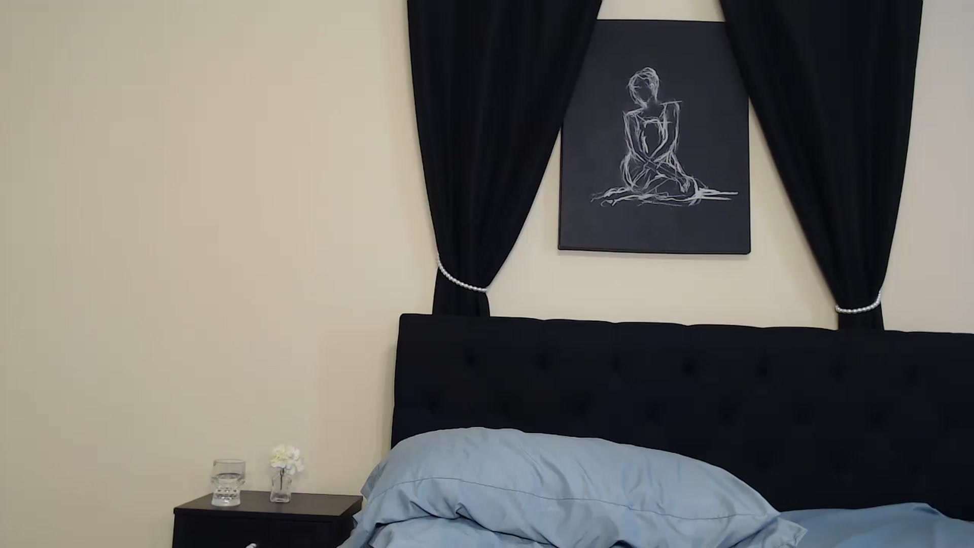 Gallery image thumbnail from Cougar_On_Top's myfreecams stream on, 03/14/2023, 15:32 image 17 of 20