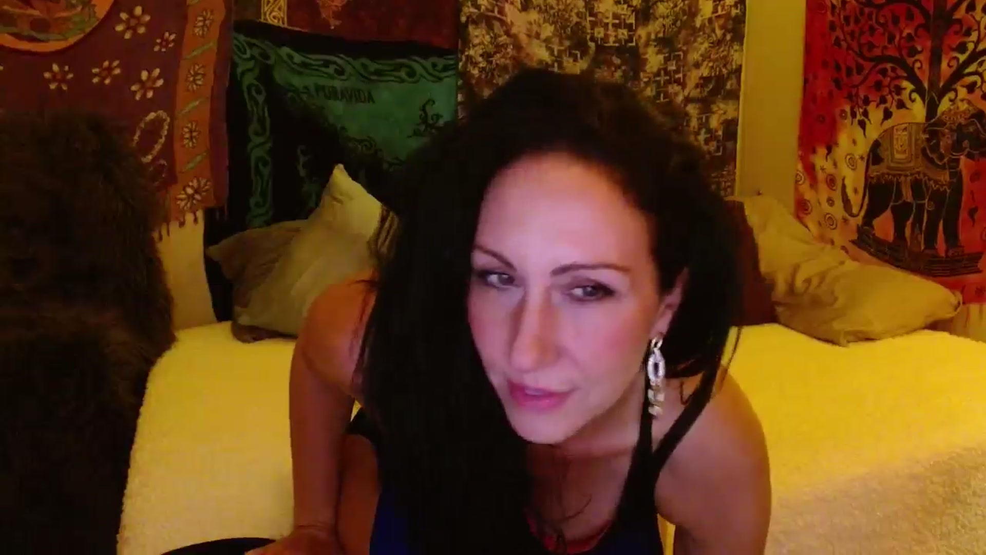 Gallery image thumbnail from Cougar_Vibes's myfreecams stream on, 11/16/2025, 07:14 image 18 of 20