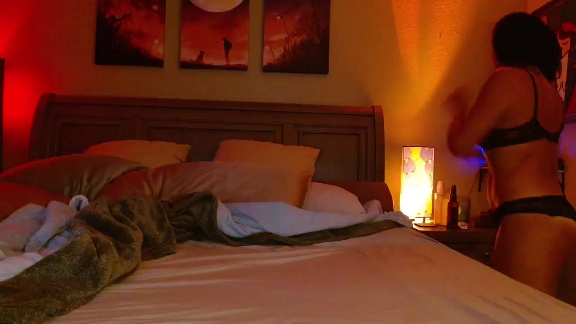 Gallery image thumbnail from Cougar_Vibes's myfreecams stream on, 03/20/2026, 02:38 image 8 of 20