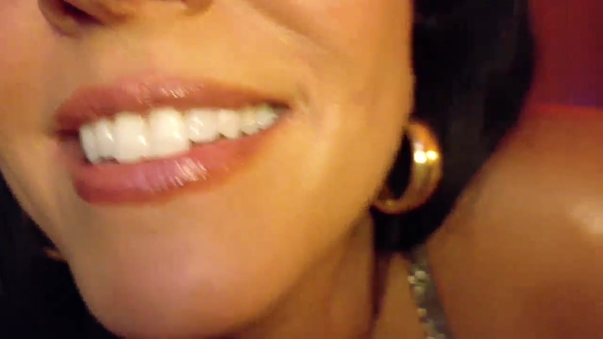 Gallery image thumbnail from Cougar_Vibes's myfreecams stream on, 04/15/2026, 03:56 image 12 of 20