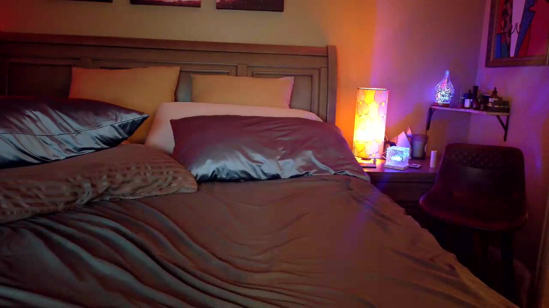 Gallery image thumbnail from Cougar_Vibes's myfreecams stream on, 08/14/2026, 02:39 image 6 of 20