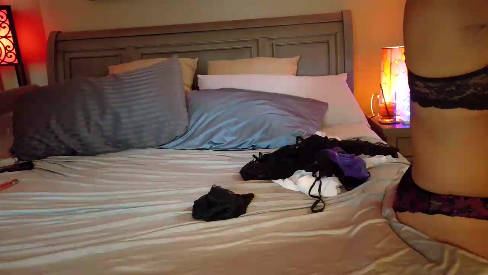 Gallery image thumbnail from Cougar_Vibes's myfreecams stream on, 08/23/2026, 21:42 image 4 of 20
