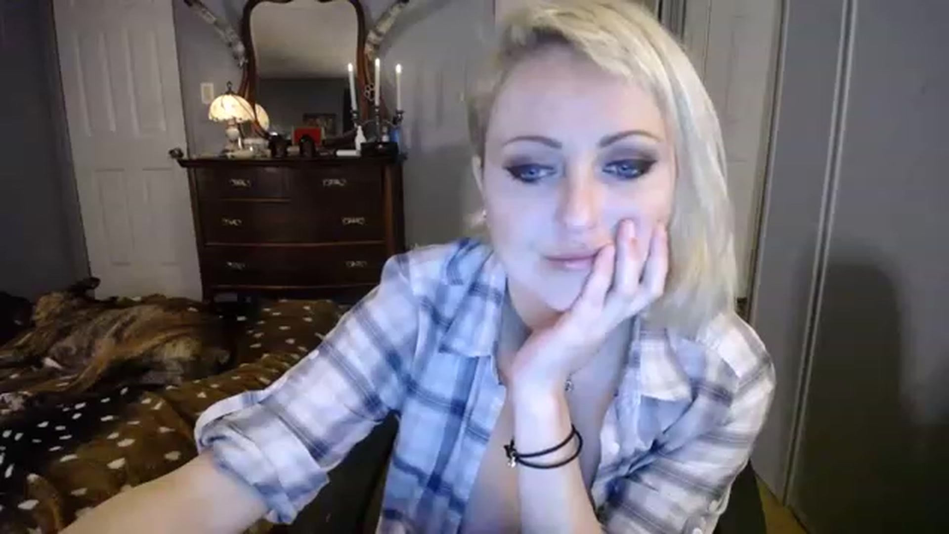 Gallery image thumbnail from Country_Daisy's myfreecams stream on, 11/25/2022, 02:40 image 15 of 20