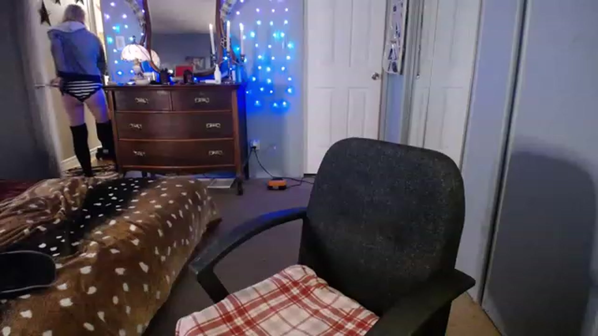Gallery image thumbnail from Country_Daisy's myfreecams stream on, 11/26/2022, 01:17 image 18 of 20