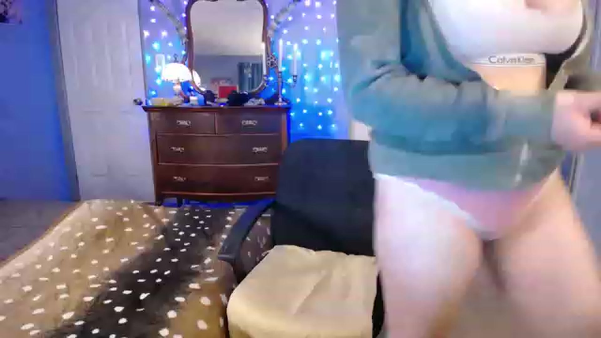 Gallery image thumbnail from Country_Daisy's myfreecams stream on, 12/09/2022, 01:03 image 6 of 20