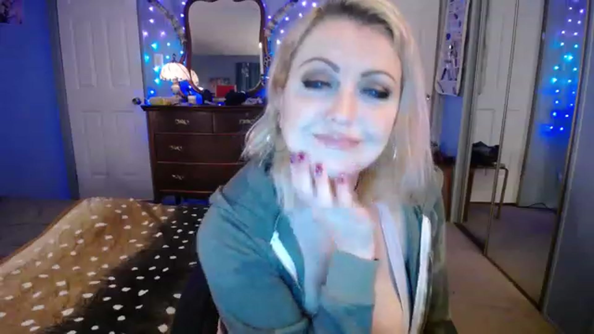Gallery image thumbnail from Country_Daisy's myfreecams stream on, 12/09/2022, 01:03 image 13 of 20