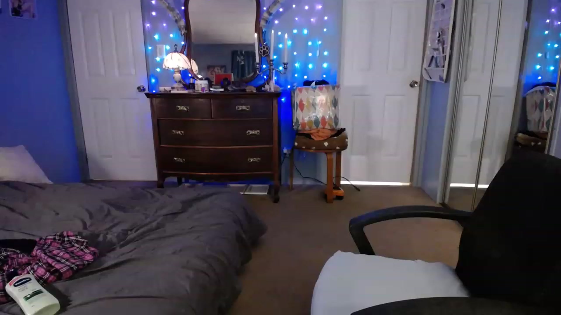 Gallery image thumbnail from Country_Daisy's myfreecams stream on, 12/19/2022, 23:36 image 19 of 20