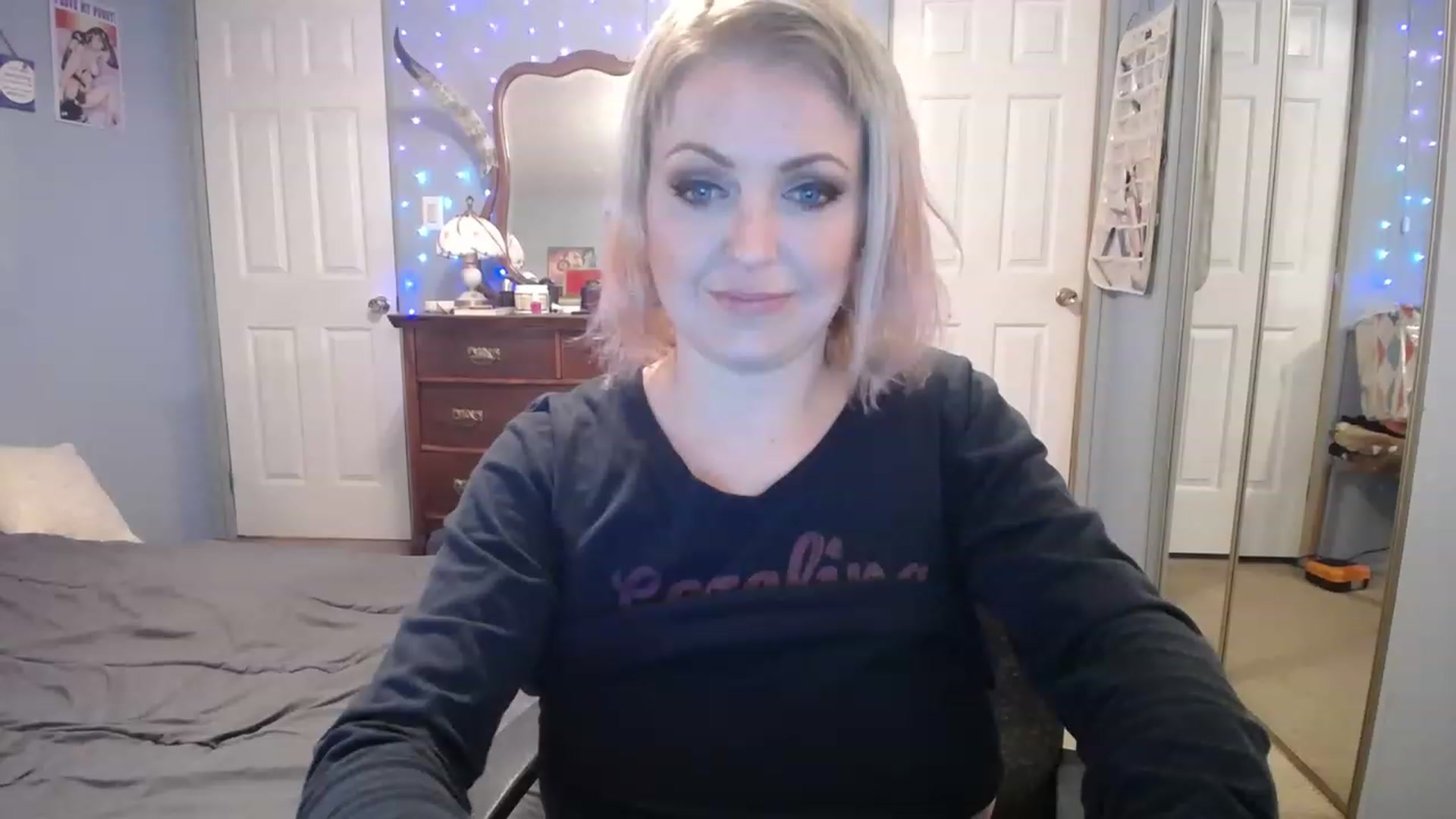 Gallery image thumbnail from Country_Daisy's myfreecams stream on, 12/20/2022, 24:41 image 15 of 20