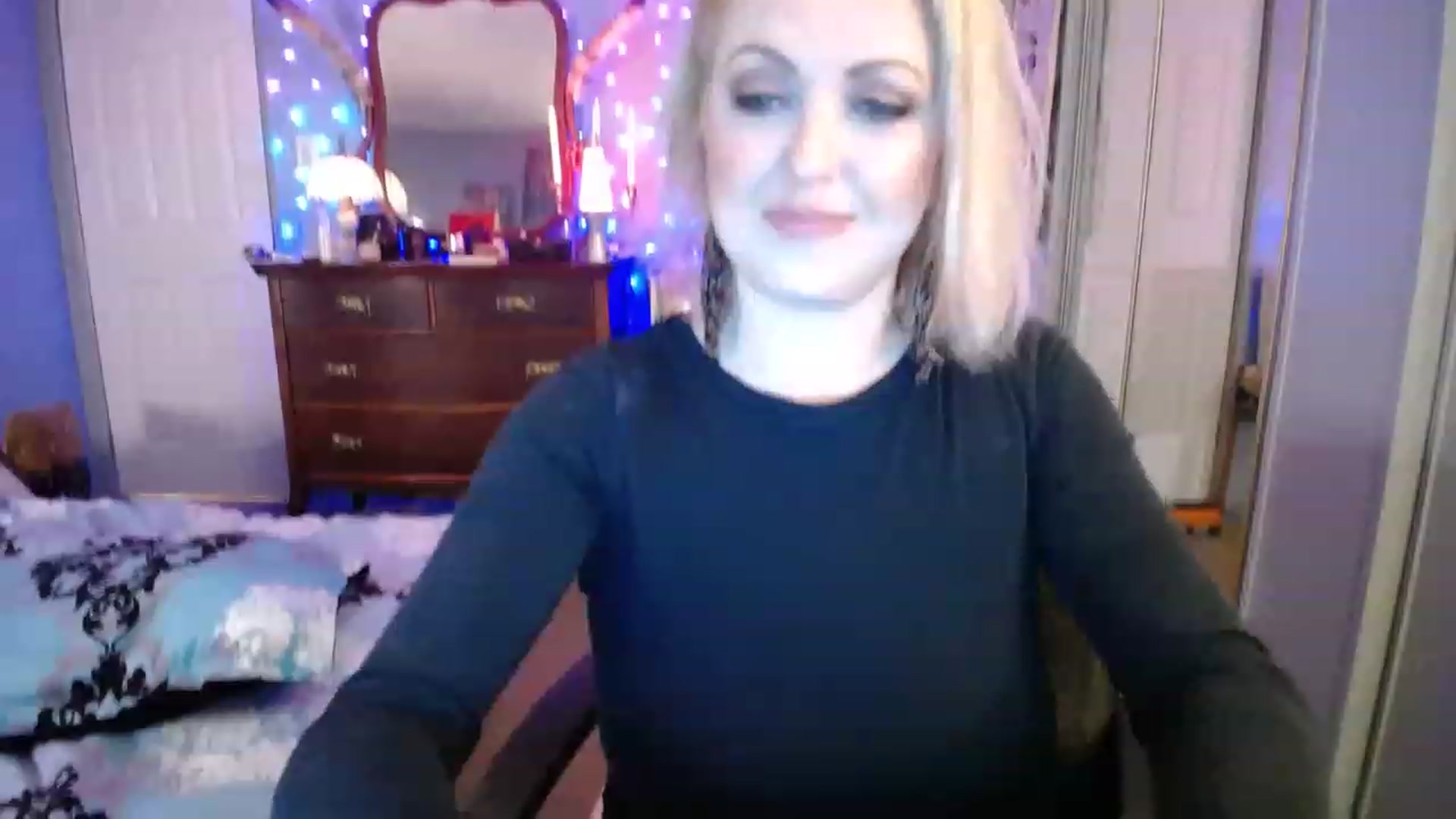 Gallery image thumbnail from Country_Daisy's myfreecams stream on, 12/27/2022, 24:02 image 6 of 20